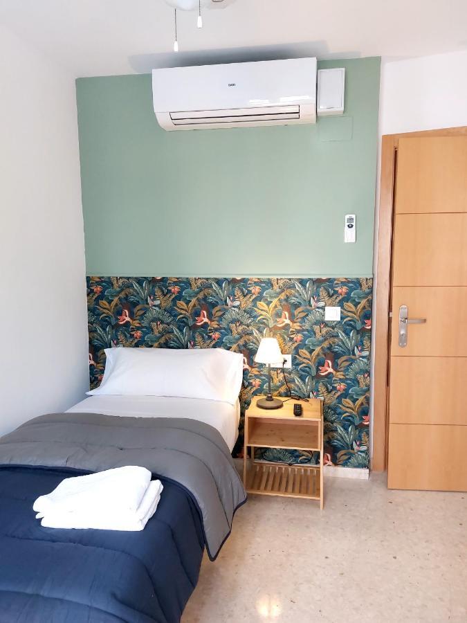 Single Room,1201868509:JPEG
