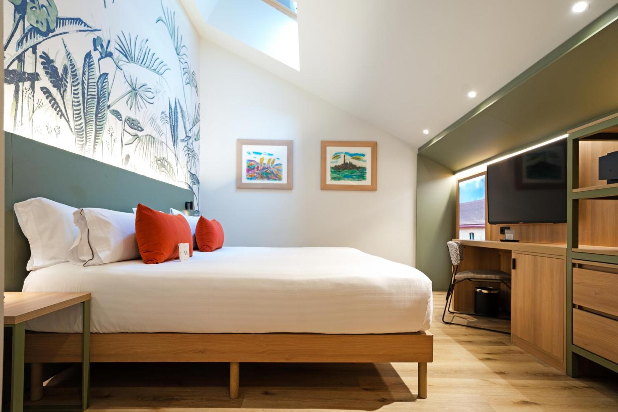 Double Room Attic,1557250456:JPEG