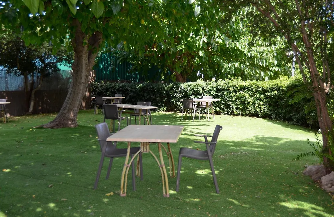 Hostal Blayet - Auto Check-In - Acceso Con Codigo-1