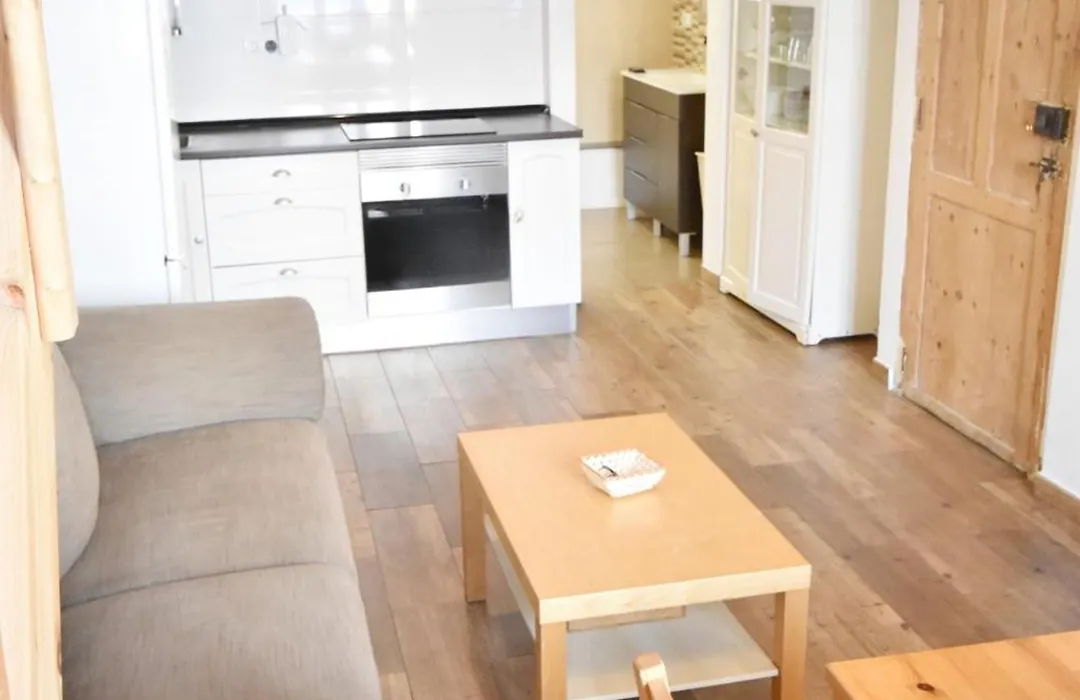 Apartamento en casa histórica en la playa-1